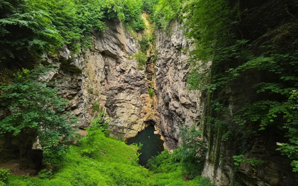 hranicka-przepasc