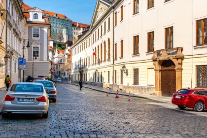 parkingi-w-pradze