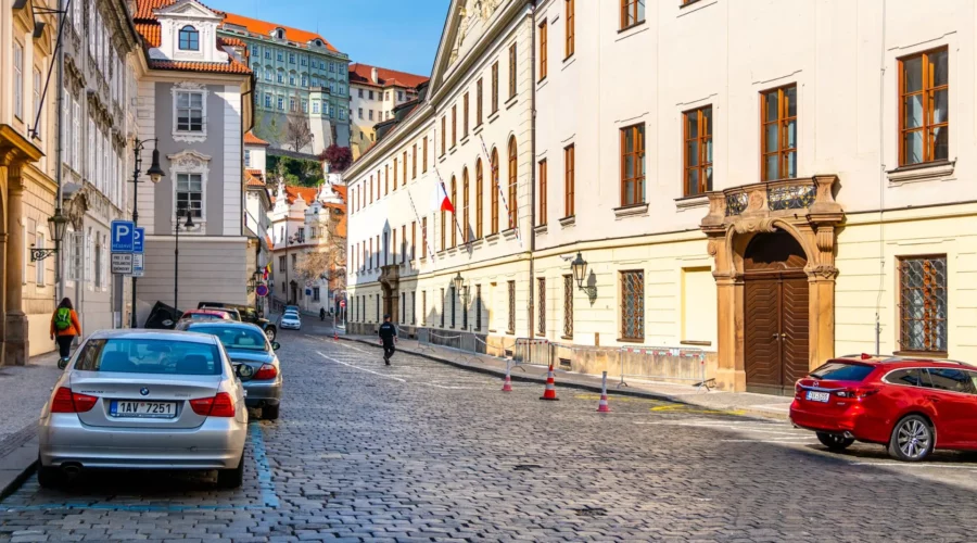 parkingi-w-pradze